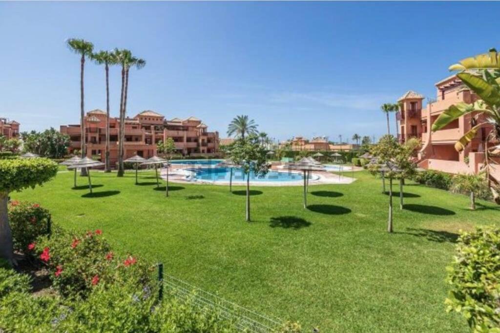 Pushe Playa Granada Beach&Golf 2 Мотриль Экстерьер фото